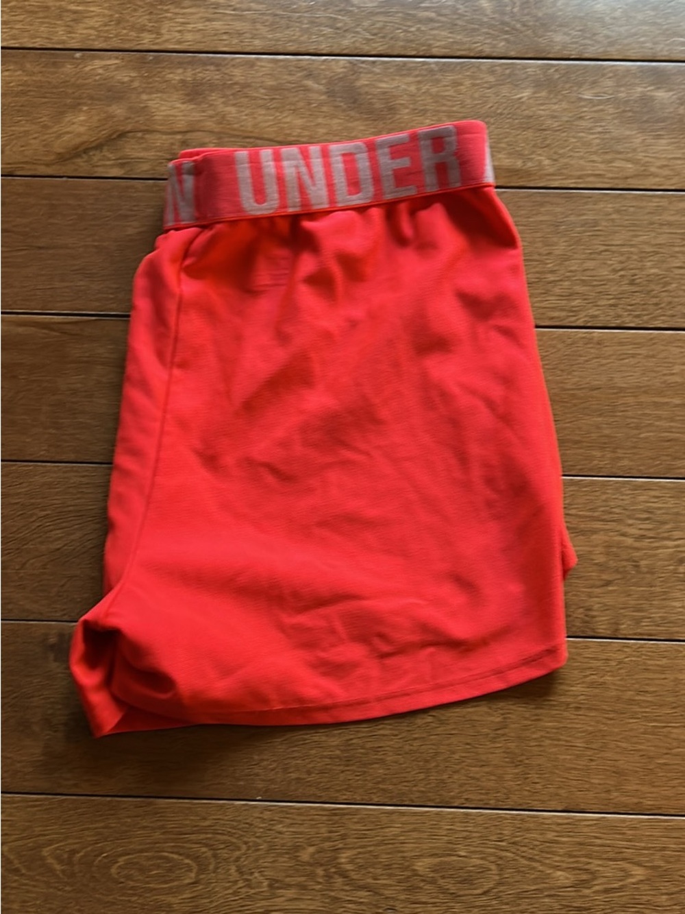 Under Armour Women’s hot pink Athletic Shorts - Picture 2 of 2
